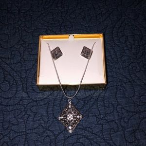 earrings and necklace set